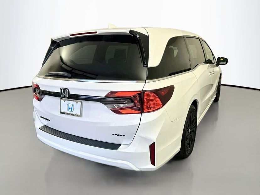 2026 Honda Odyssey - Image 3