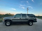 2002 Chevrolet Suburban - Preview 5