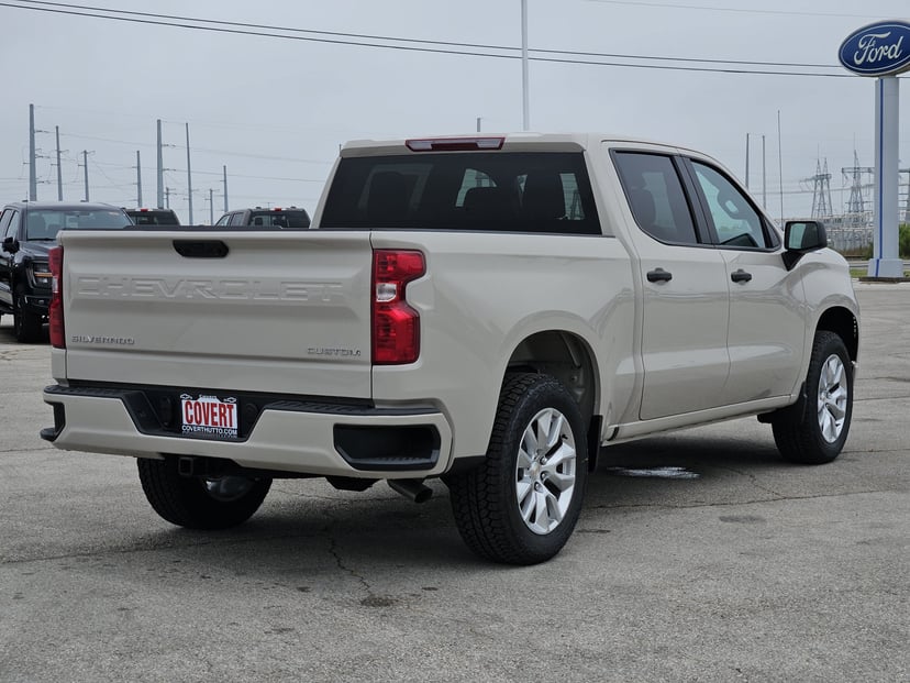 2026 Chevrolet Silverado - Image 3