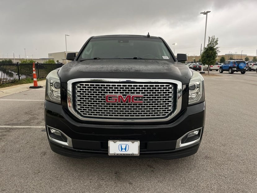 2016 GMC Yukon - Image 3