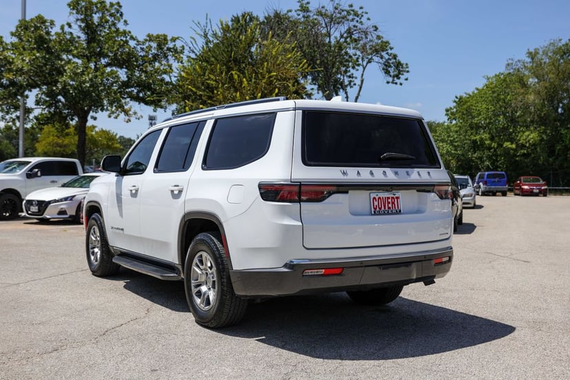 2022 Jeep Wagoneer - Image 3