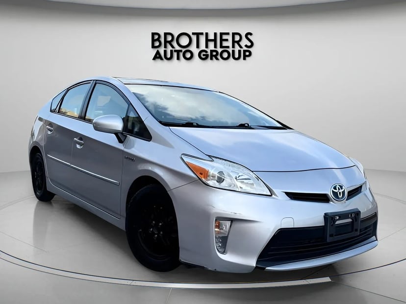 2012 Toyota Prius - Image 2