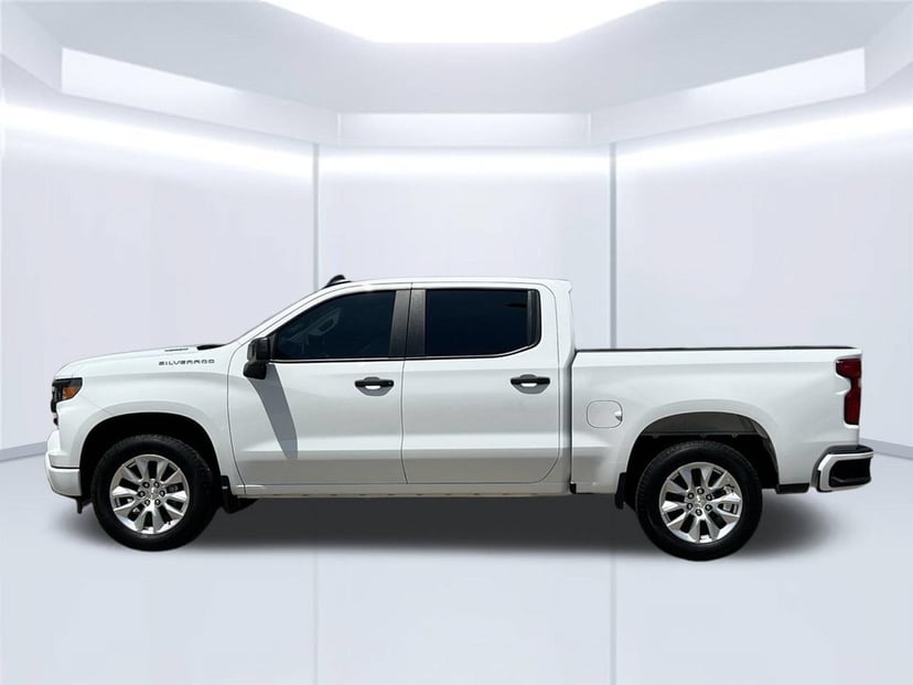 2026 Chevrolet Silverado 1500 - Image 1