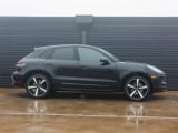 2026 Porsche Macan - Preview 8