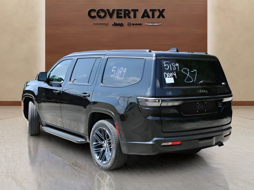 2026 Jeep Grand Wagoneer - Image 3