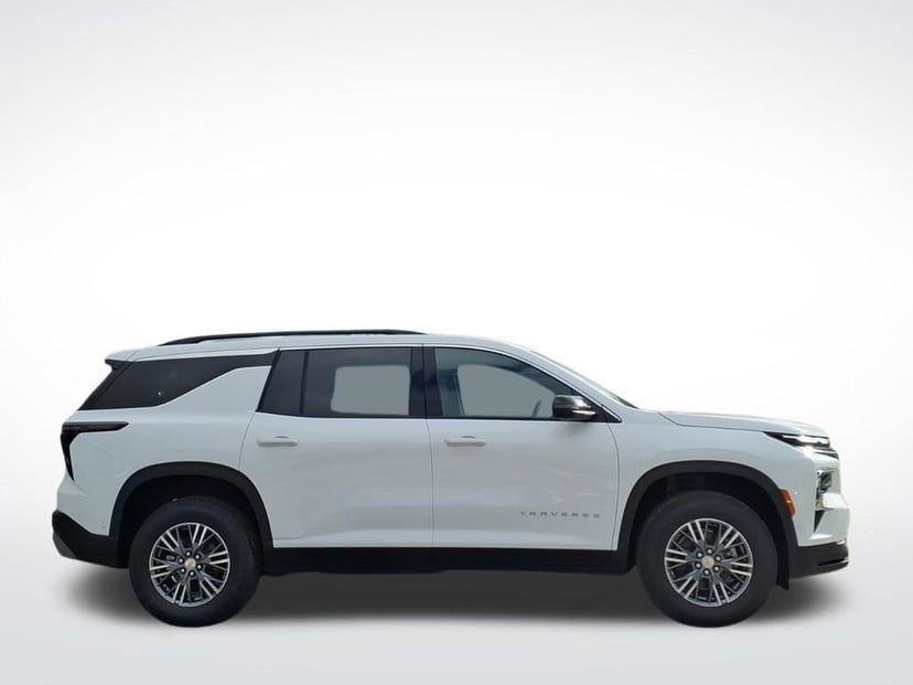 2026 Chevrolet Traverse - Image 1