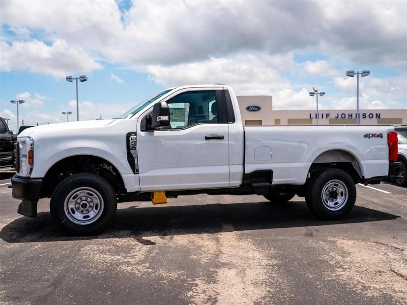 2026 Ford F-250 - Image 3