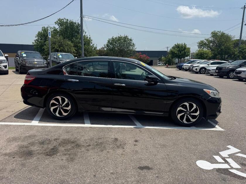 2016 Honda Accord - Image 3