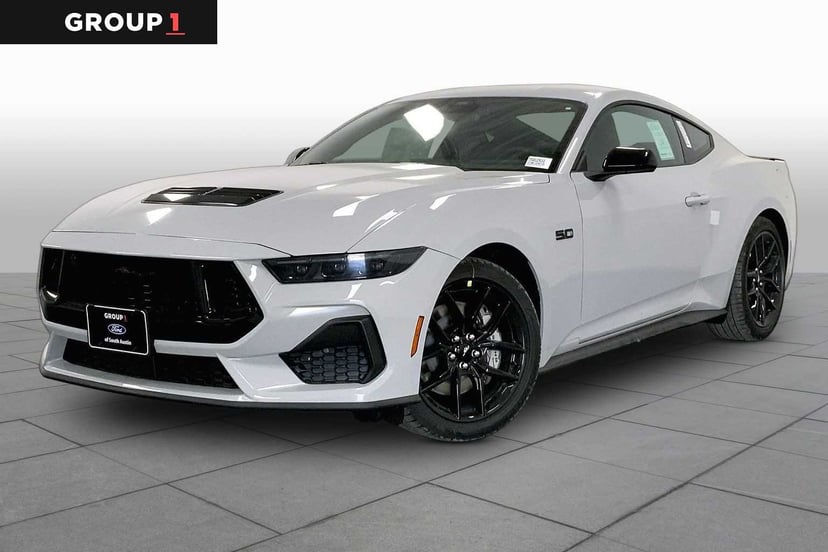 2026 Ford Mustang - Image 2