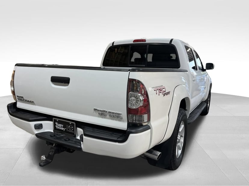 2010 Toyota Tacoma - Image 3