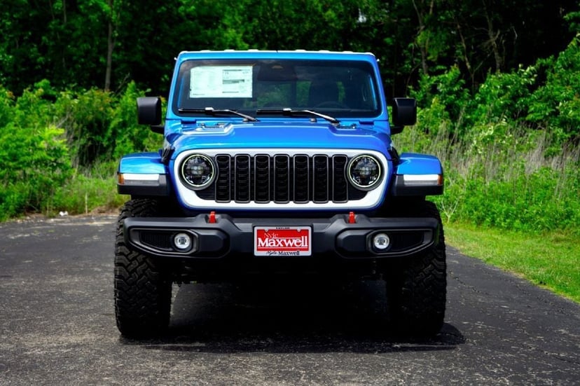2026 Jeep Gladiator - Image 3