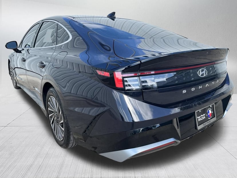 2024 Hyundai Sonata - Image 3