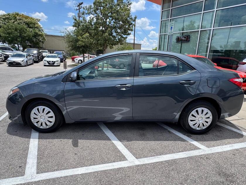 2016 Toyota Corolla - Image 2