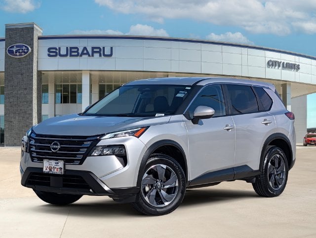 2025 Nissan Rogue - Image 1
