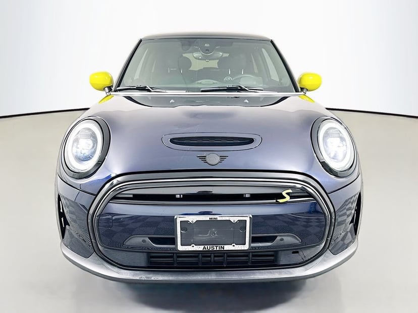 2022 MINI Cooper SE Electric Iconic 2D Hatchback Black - Image 3