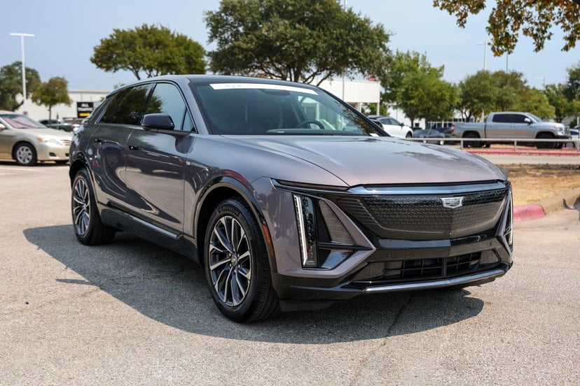 2024 Cadillac Lyriq - Image 3