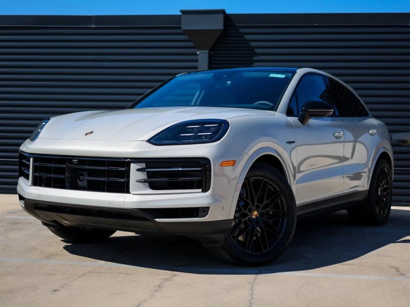 2026 Porsche Cayenne - Image 1