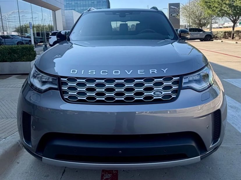 2025 Land Rover Discovery - Image 2
