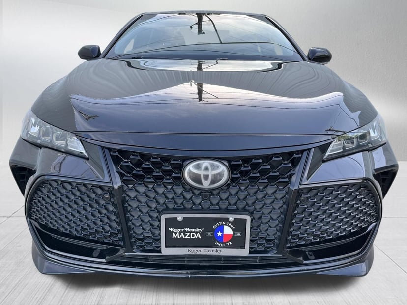 2019 Toyota Avalon - Image 3