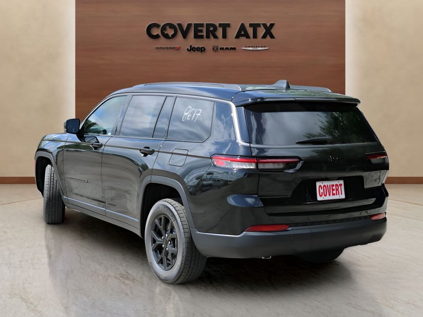 2026 Jeep Grand Cherokee L - Image 3