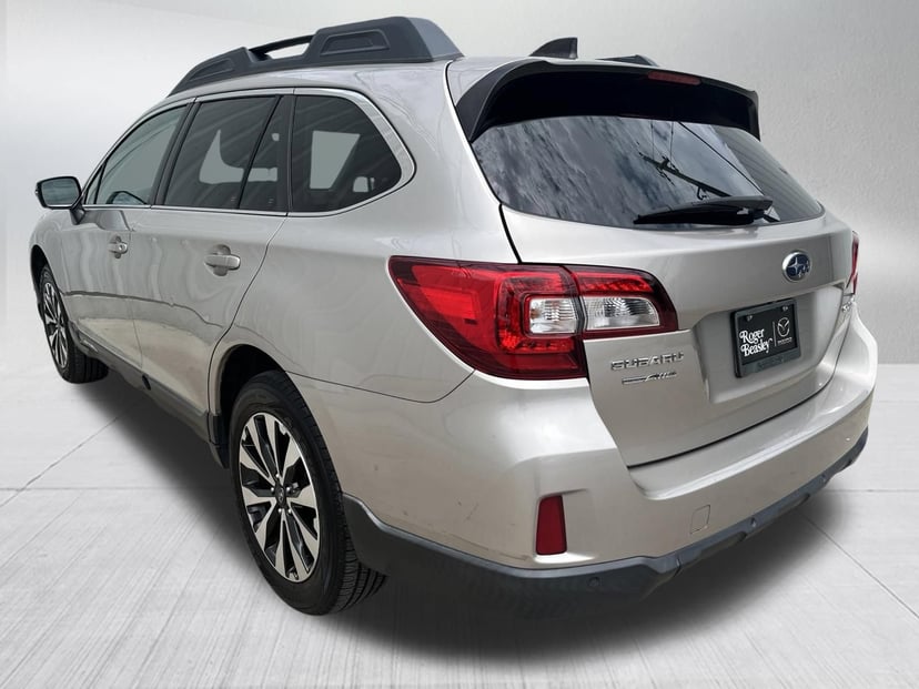 2017 Subaru Outback - Image 3