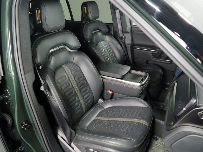 2024 Rivian R1S - Image 3