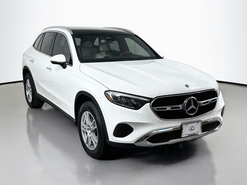 2023 Mercedes-Benz GLC - Image 1