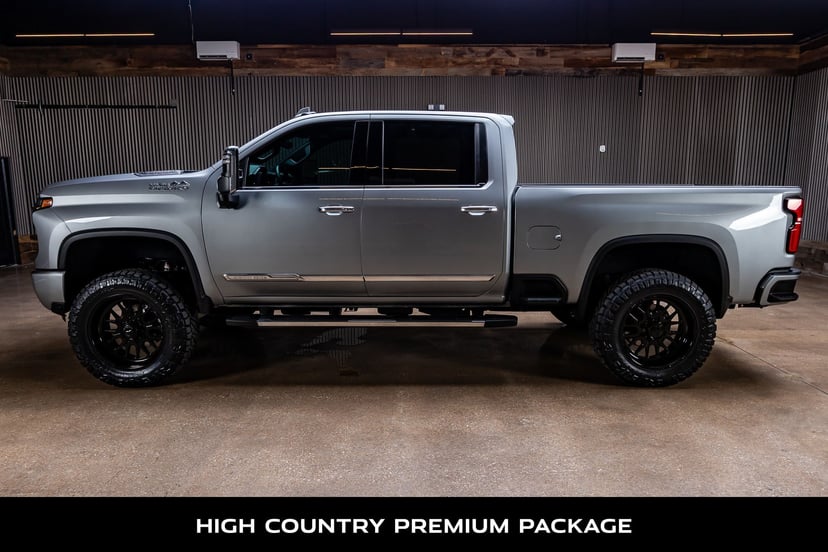 2024 Chevrolet Silverado 2500 HD - Image 2