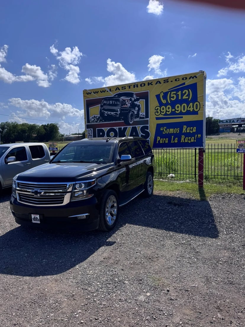 2017 Chevrolet Tahoe - Image 2
