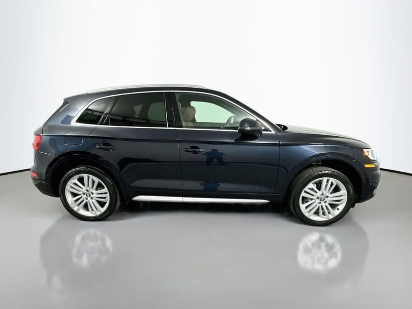 2018 Audi Q5 - Image 2