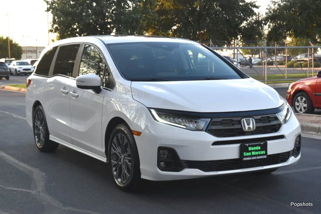 2027 Honda Odyssey - Image 1