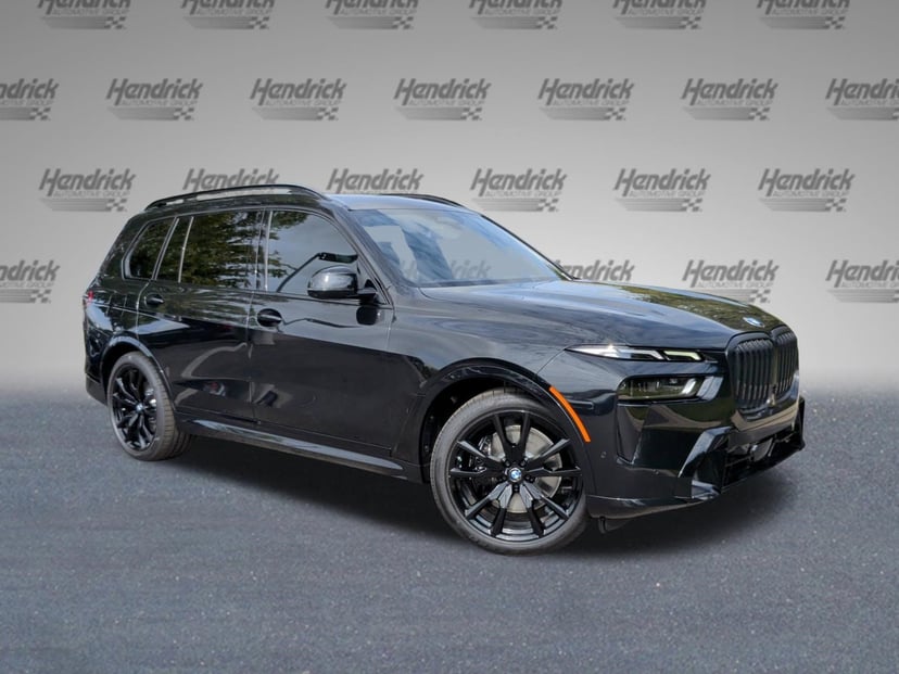 2027 BMW X7 - Image 1