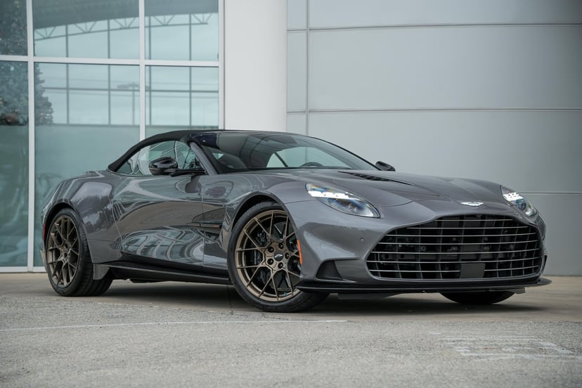 2026 Aston Martin Vanquish - Image 2