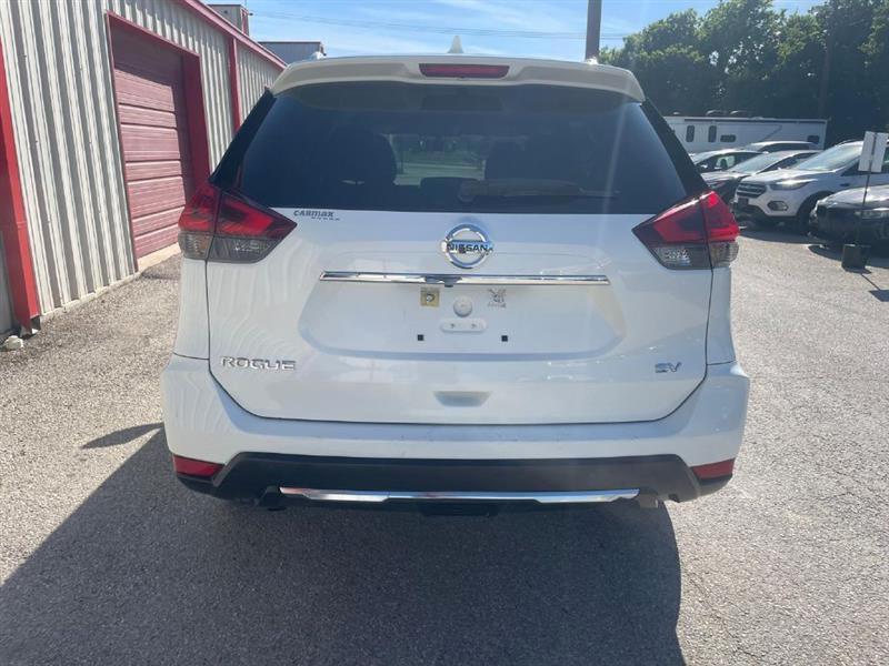 2018 Nissan Rogue - Image 3