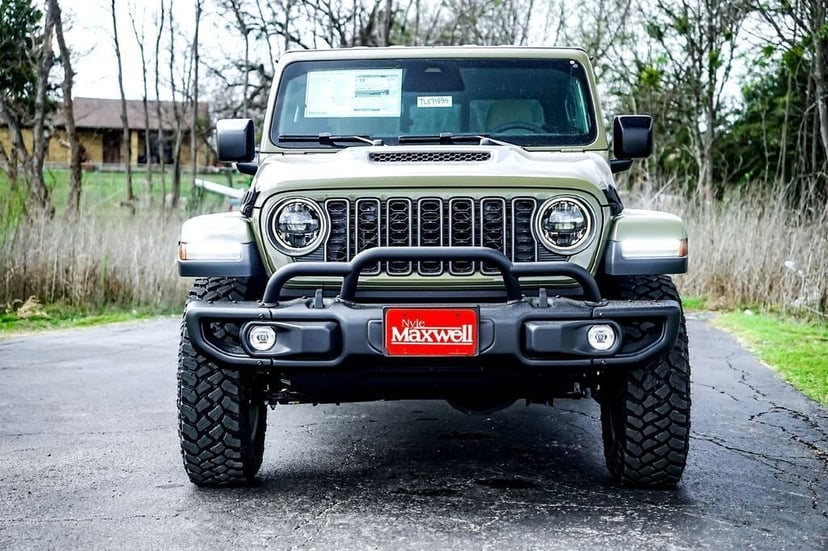2026 Jeep Gladiator - Image 1