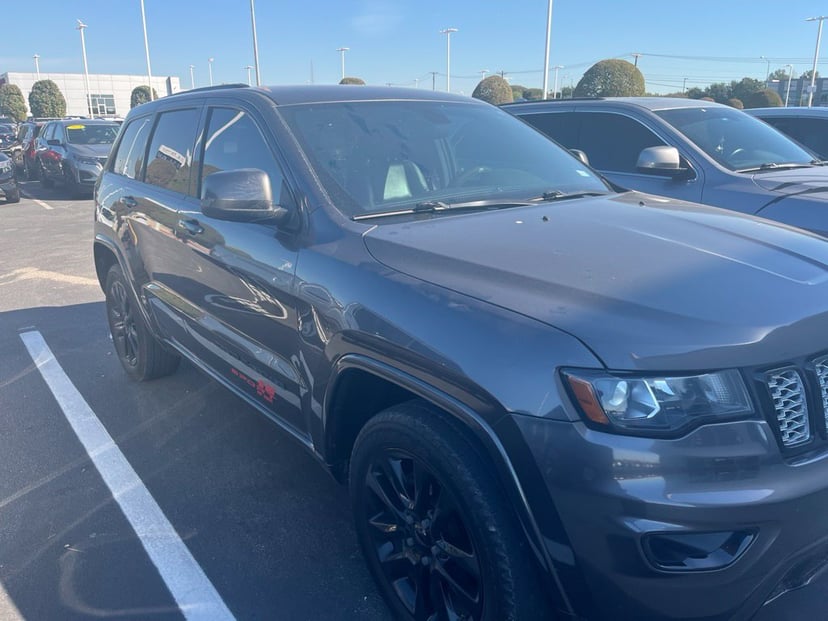 2019 Jeep Grand Cherokee - Image 1