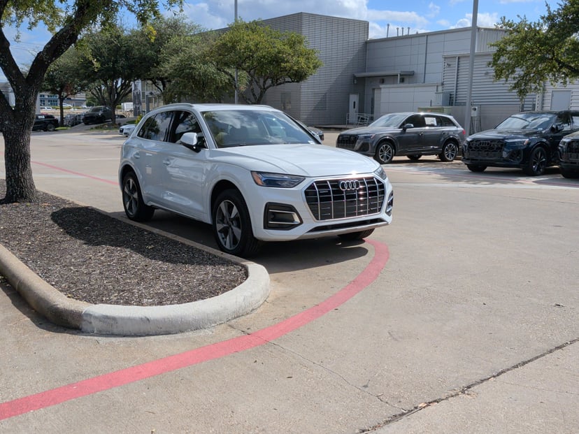 2023 Audi Q5 - Image 1