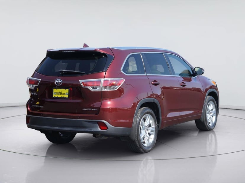 2016 Toyota Highlander - Image 3