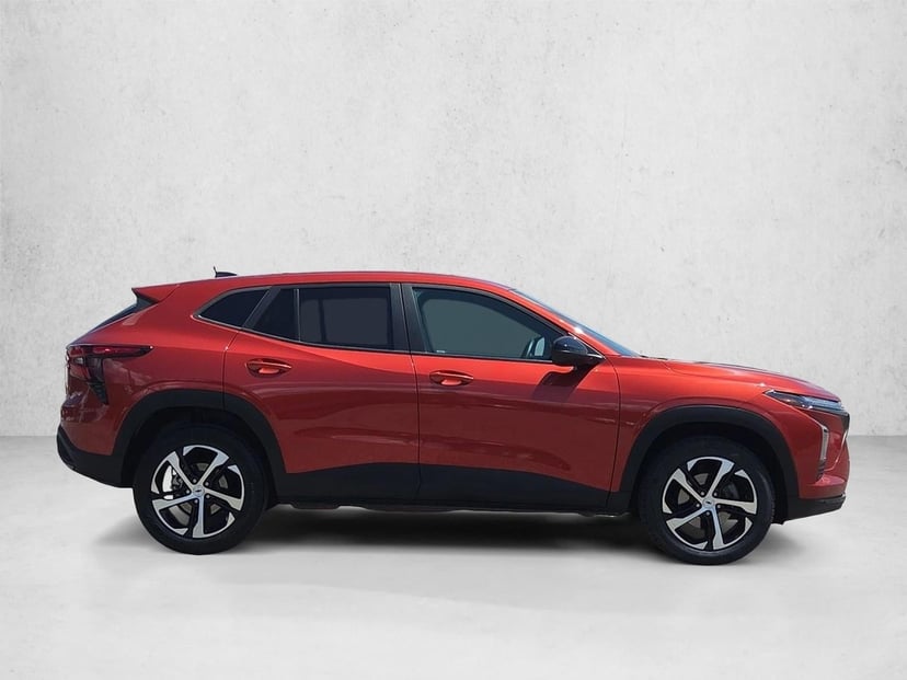 2024 Chevrolet Trax - Image 1