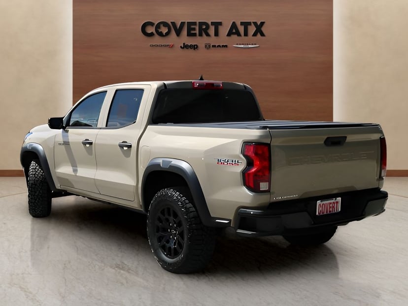 2024 Chevrolet Colorado - Image 3