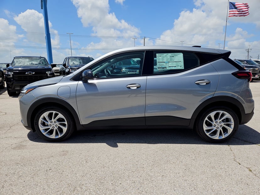 2027 Chevrolet Bolt - Image 2