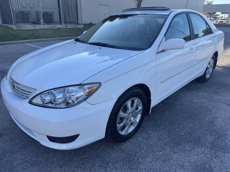 2005 Toyota Camry - Image 1