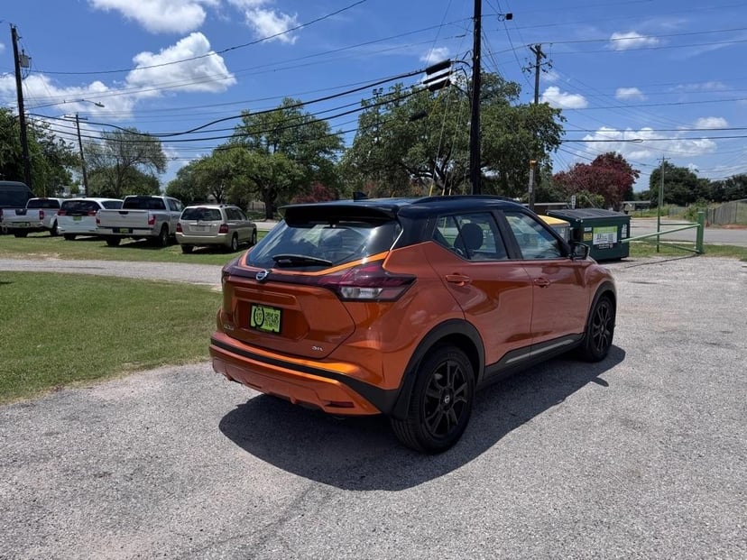 2021 Nissan Kicks - Image 2