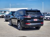 2021 Jeep Grand Cherokee L - Preview 5