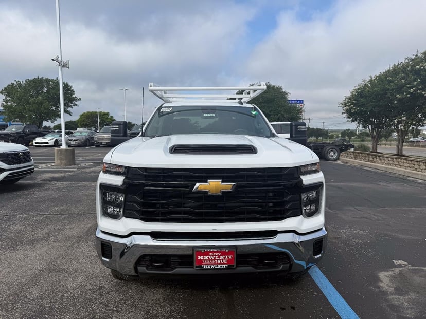 2026 Chevrolet Silverado 2500 HD - Image 2