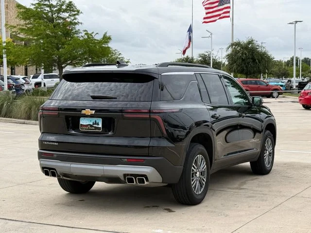 2025 Chevrolet Traverse - Image 2