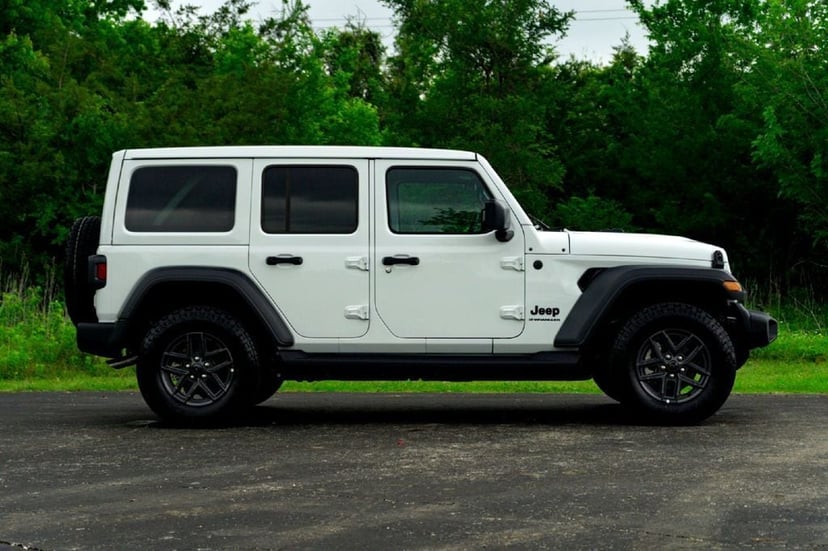 2026 Jeep Wrangler - Image 2