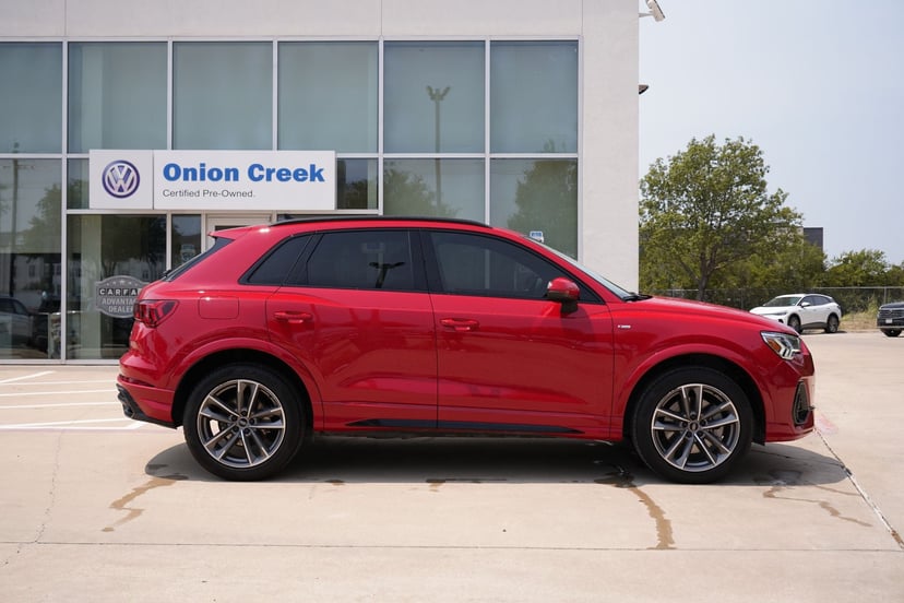 2021 Audi Q3 - Image 2