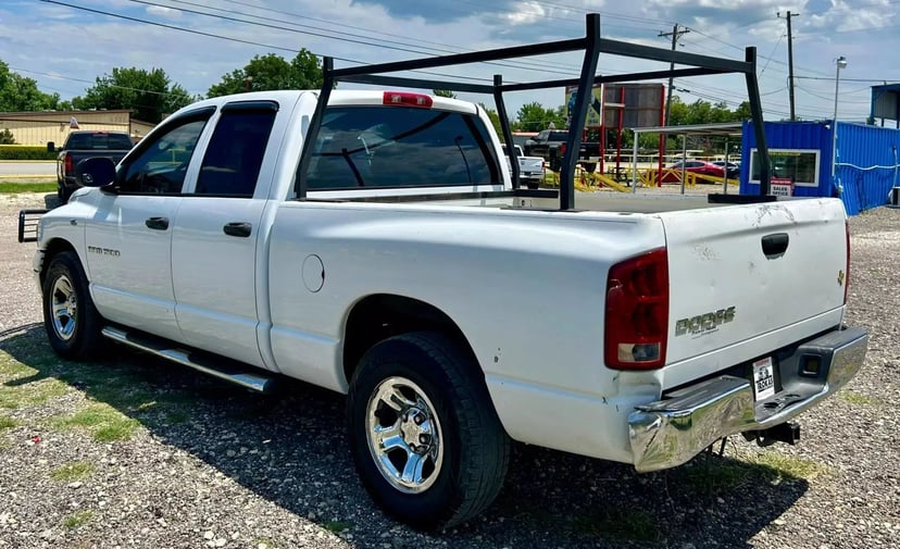2004 Dodge Ram 1500 - Image 3