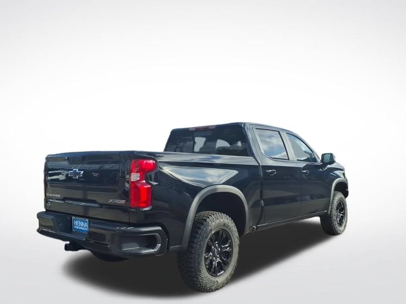 2026 Chevrolet Silverado 1500 - Image 3
